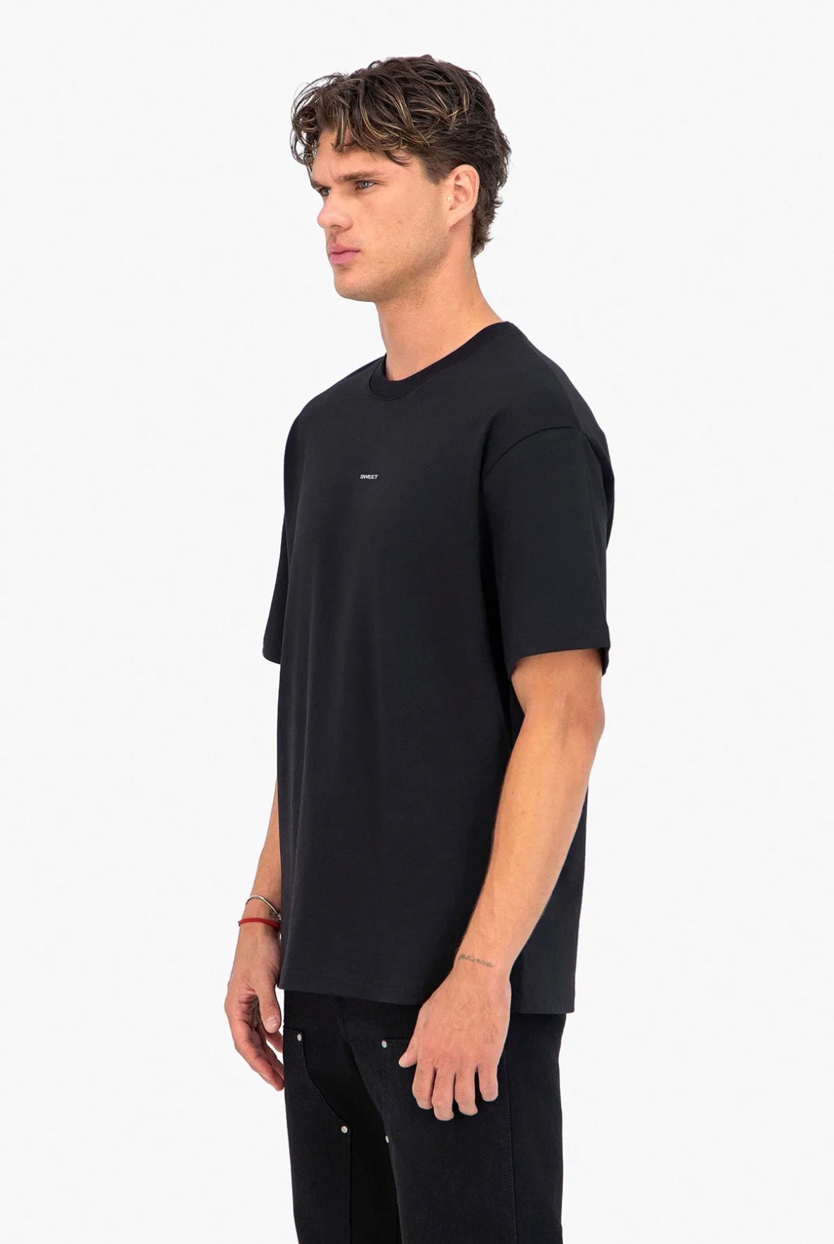 T-shirt sweet black