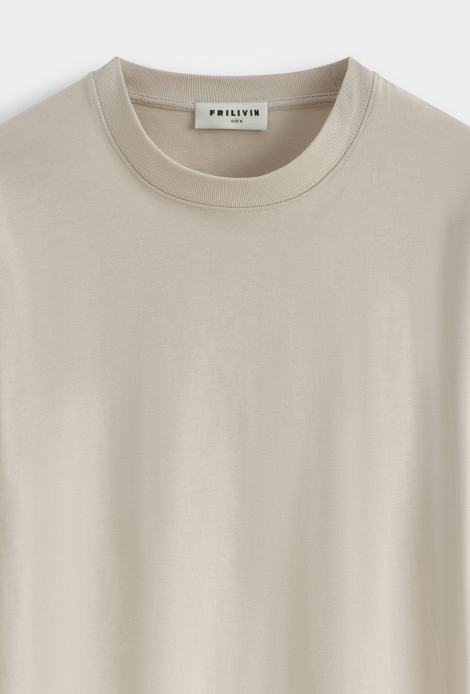 T-shirt beige